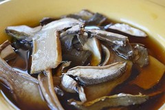 Orgnisulmte Dried Porcini Mushrooms New Season French 3 Ounce (Pack of 1)