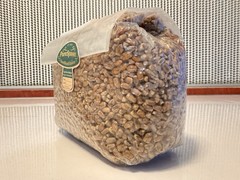 Premium Red Winter Wheat Spawn Bag – Sterilized Grains for Mushroom Cultivation