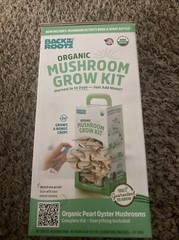 Back to the Roots Organic Mushroom Farm Grow Kit Harvest Gourmet Oyster Mush NEW