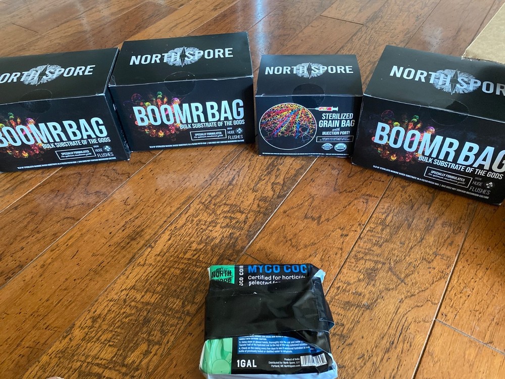 Boomr Bin’ Dung-Loving Monotub Mushroom Grow Kit
